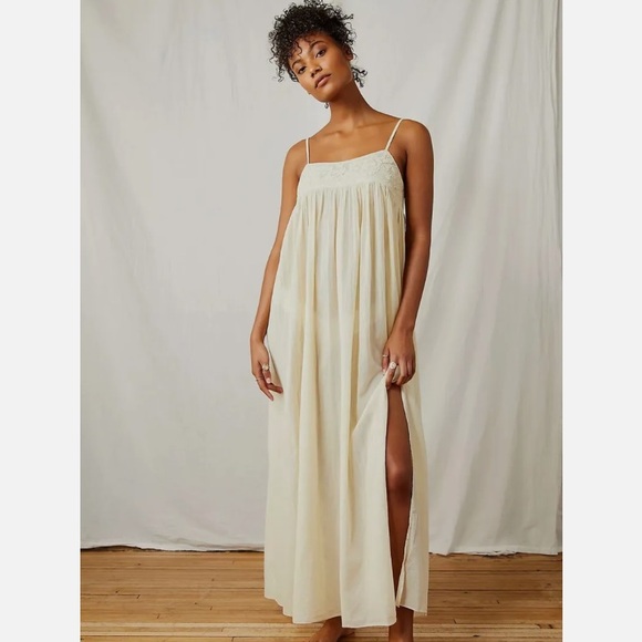 Free People Dresses & Skirts - NWOT. Free People Confidently Lost Maxi